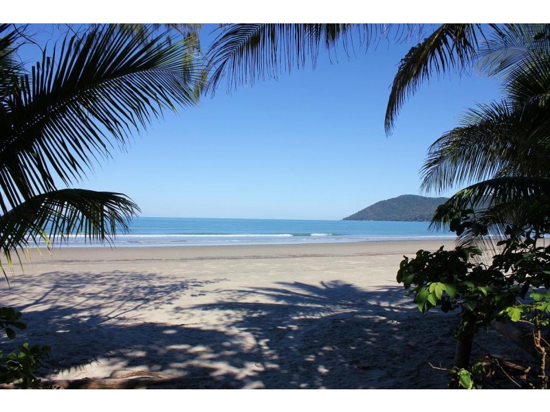 Lot 8 Cape Tribulation Road THORNTON BEACH, Daintree QLD 4873
