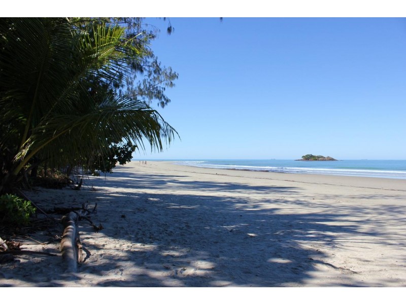Lot 8 Cape Tribulation Road THORNTON BEACH, Daintree QLD 4873