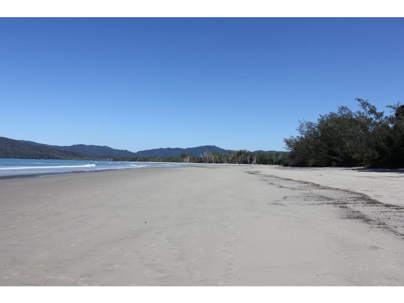 Lot 8 Cape Tribulation Road THORNTON BEACH, Daintree QLD 4873