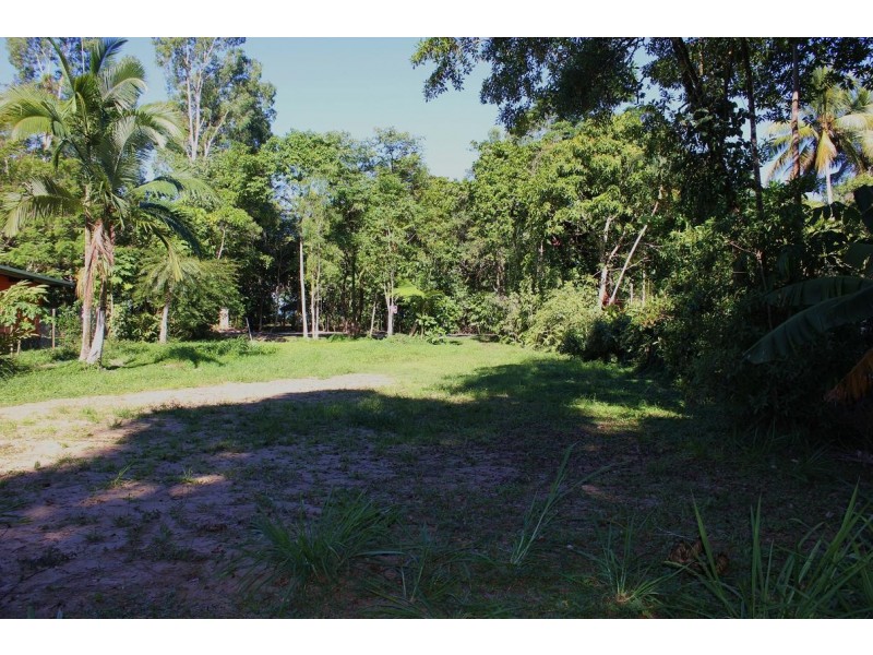 Lot 8 Cape Tribulation Road THORNTON BEACH, Daintree QLD 4873