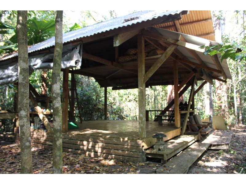 199 Cedar Road COW BAY, Daintree QLD 4873