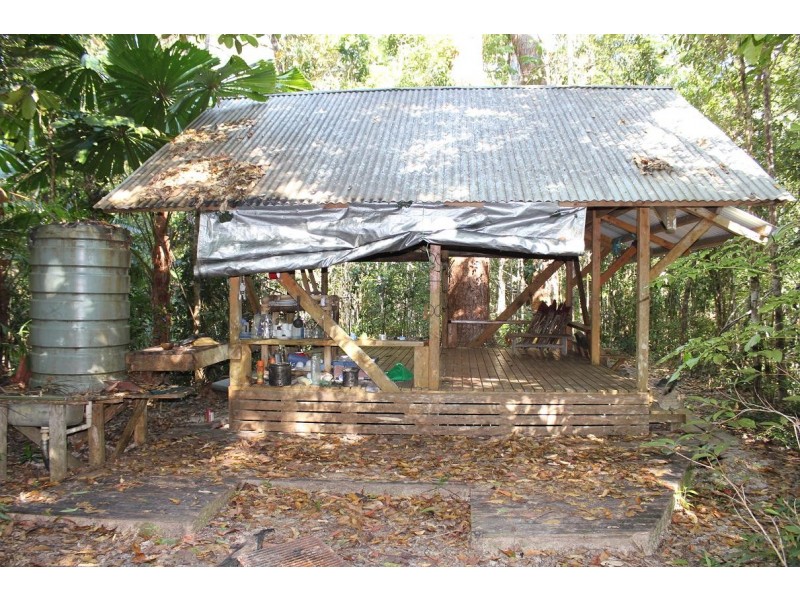 199 Cedar Road COW BAY, Daintree QLD 4873