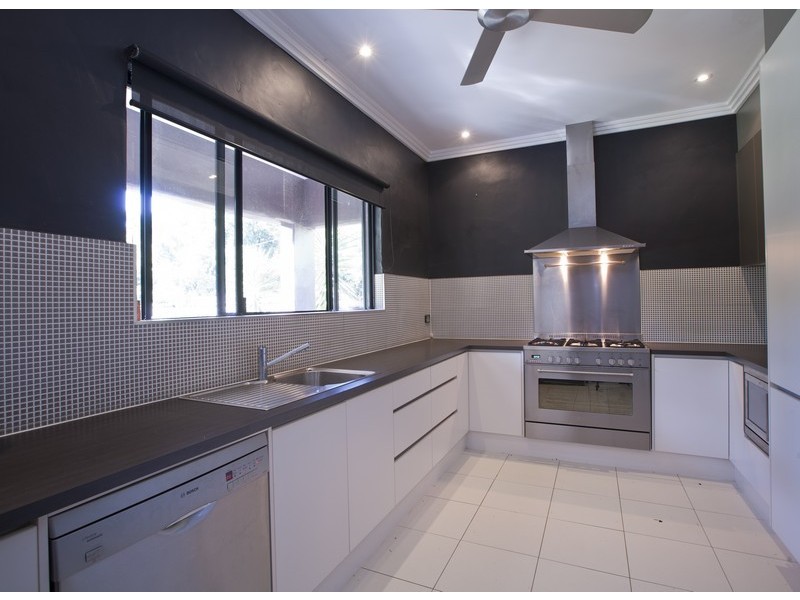 135 Bougainvillea Street, Cooya Beach QLD 4873