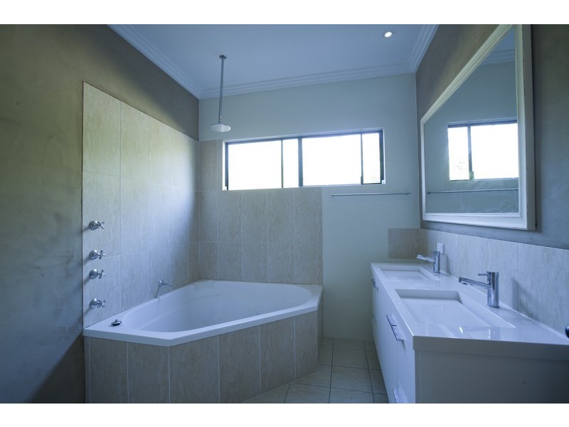 135 Bougainvillea Street, Cooya Beach QLD 4873