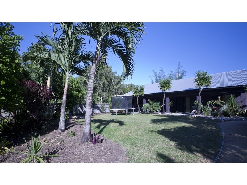 135 Bougainvillea Street, Cooya Beach QLD 4873