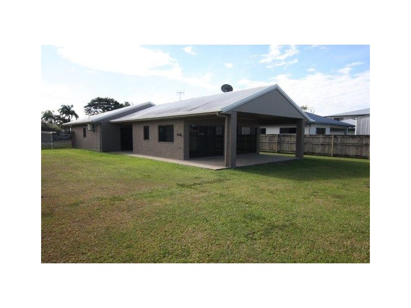 34 Johnston Rd, Mossman QLD 4873