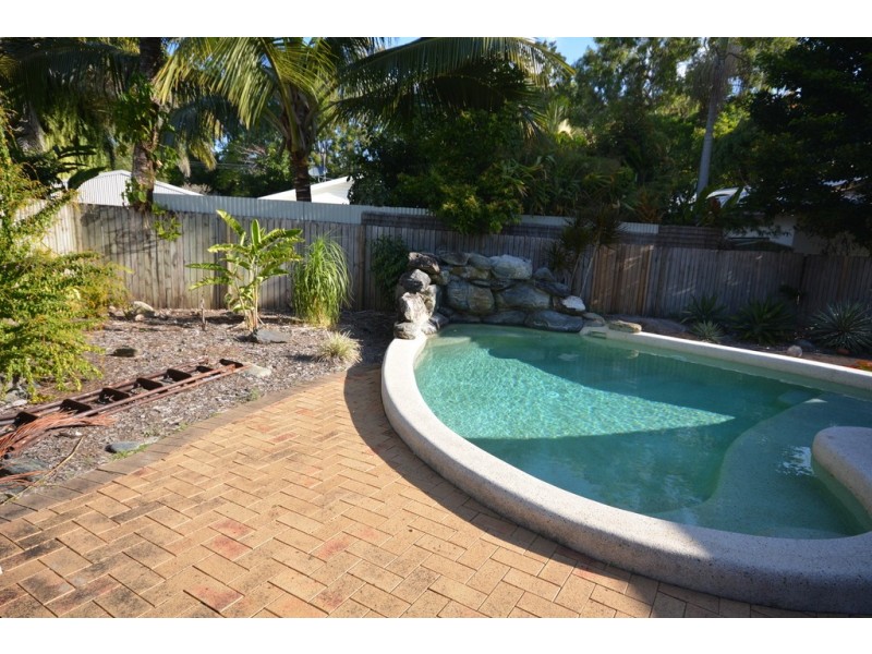 16 Ti Tree Street, Port Douglas QLD 4877