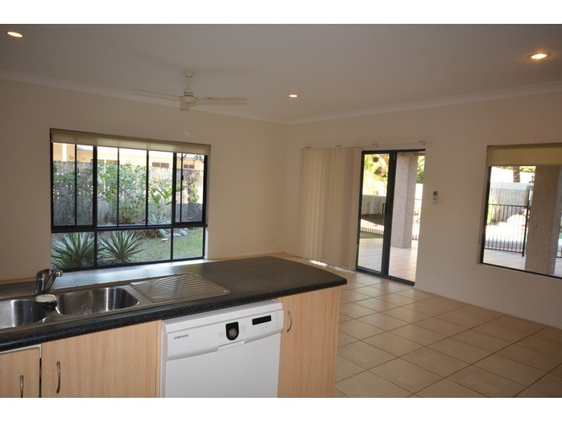 16 Ti Tree Street, Port Douglas QLD 4877