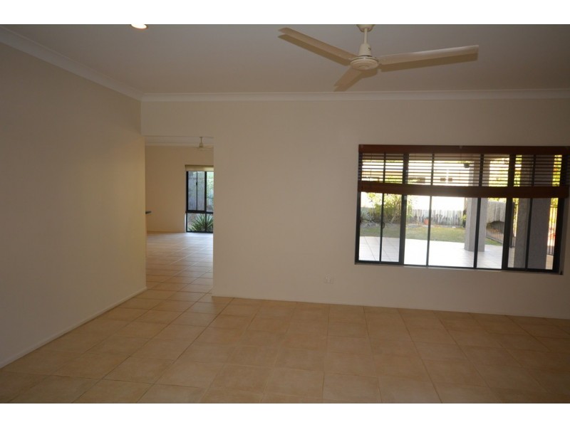 16 Ti Tree Street, Port Douglas QLD 4877