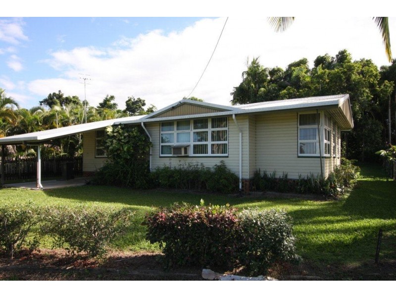 11 Alchera Drive, Mossman QLD 4873