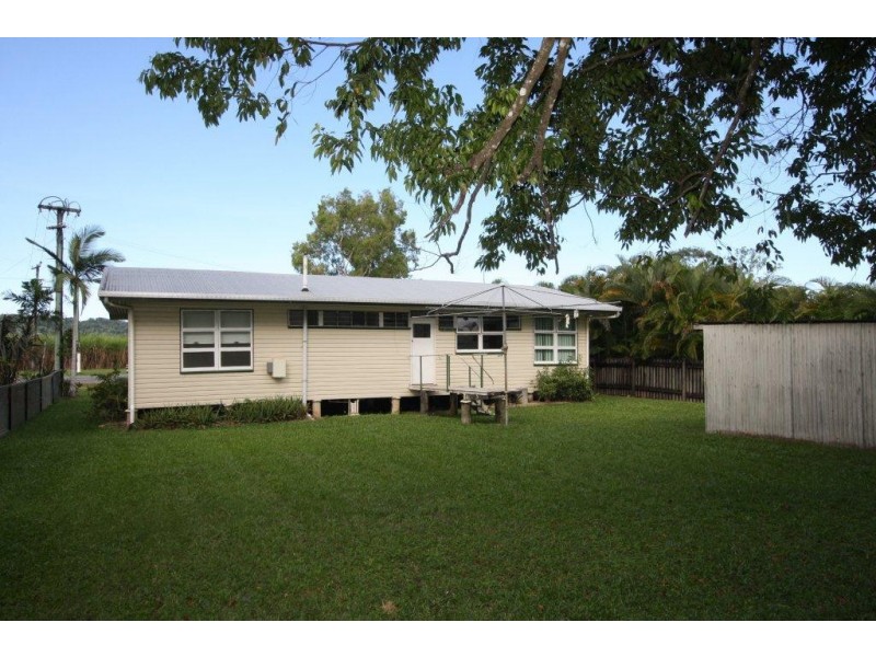 11 Alchera Drive, Mossman QLD 4873