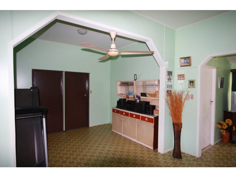 7 Mossman Street, Mossman QLD 4873