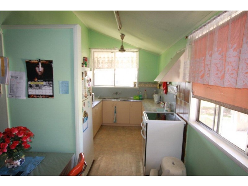 7 Mossman Street, Mossman QLD 4873