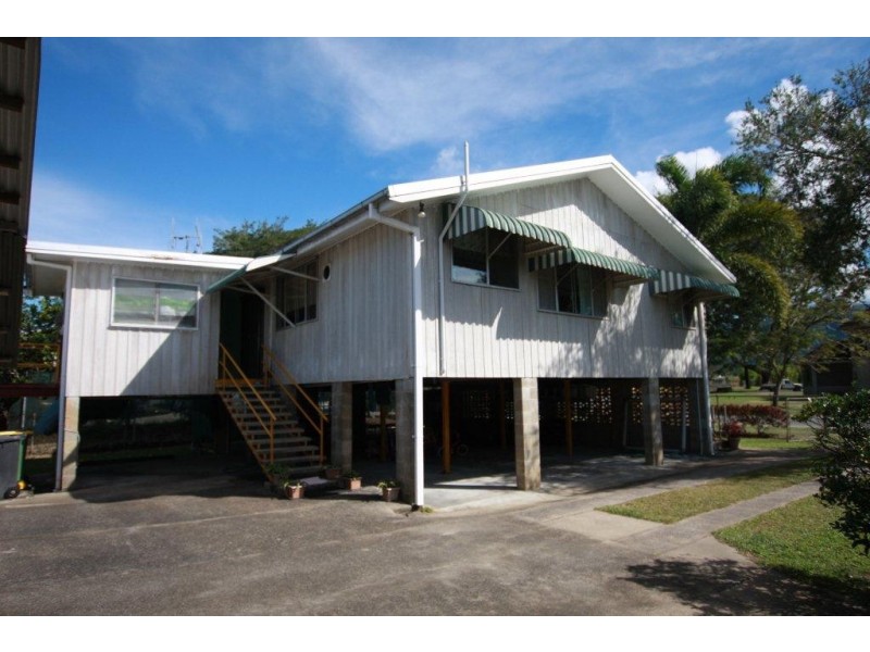 7 Mossman Street, Mossman QLD 4873