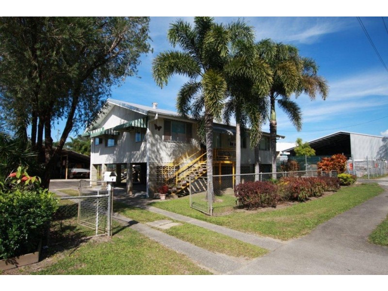 7 Mossman Street, Mossman QLD 4873