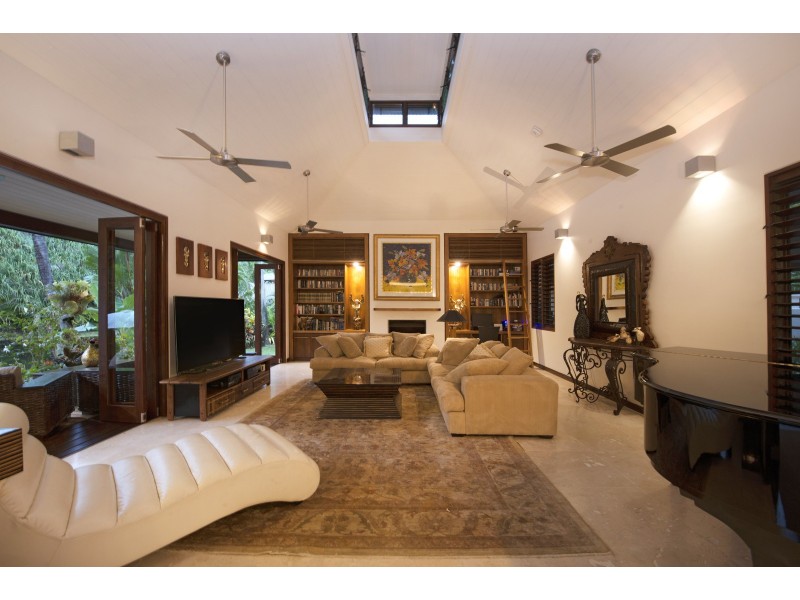 62 Mitre Street (Batujimba), Port Douglas QLD 4877