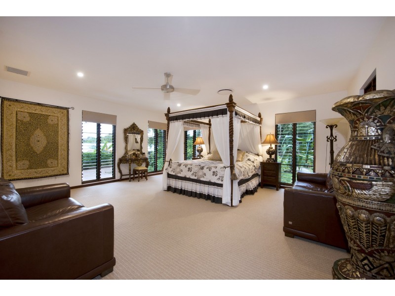 62 Mitre Street (Batujimba), Port Douglas QLD 4877
