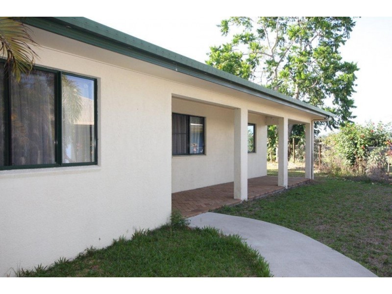27 Coulthard Close, Newell QLD 4873