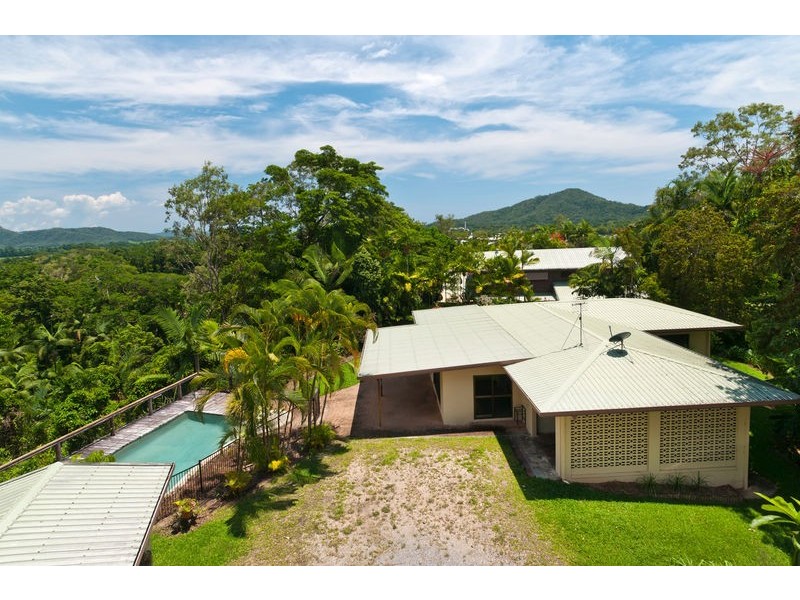 10 Coral Sea Drive, Mossman QLD 4873