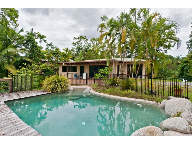 10 Coral Sea Drive, Mossman QLD 4873