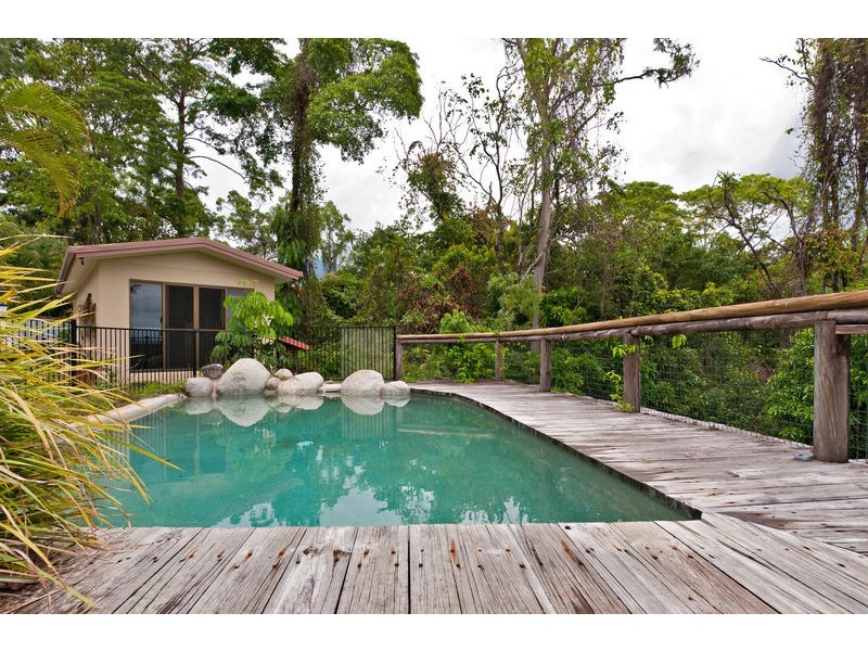 10 Coral Sea Drive, Mossman QLD 4873