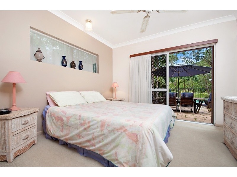 8 Whiteley Road, Miallo QLD 4873