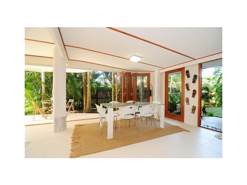 1 Poinciana Street, Cooya Beach QLD 4873