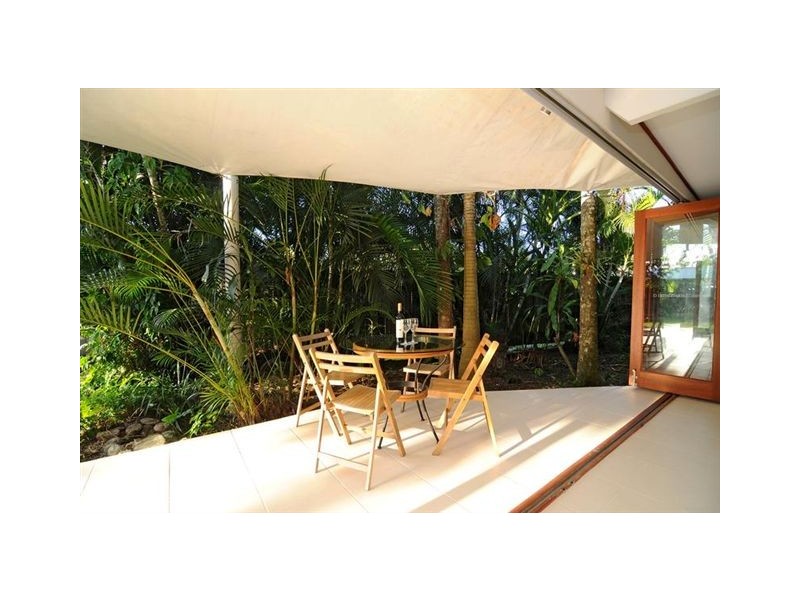 1 Poinciana Street, Cooya Beach QLD 4873
