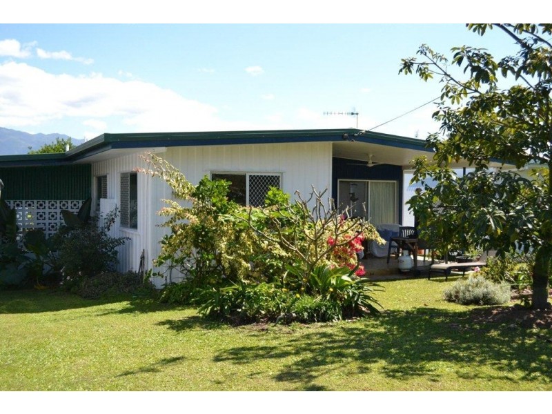 30 Andrews Street, Newell QLD 4873