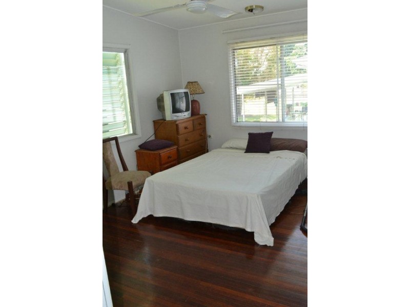 30 Andrews Street, Newell QLD 4873