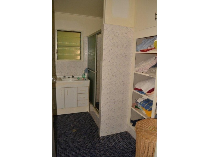 30 Andrews Street, Newell QLD 4873