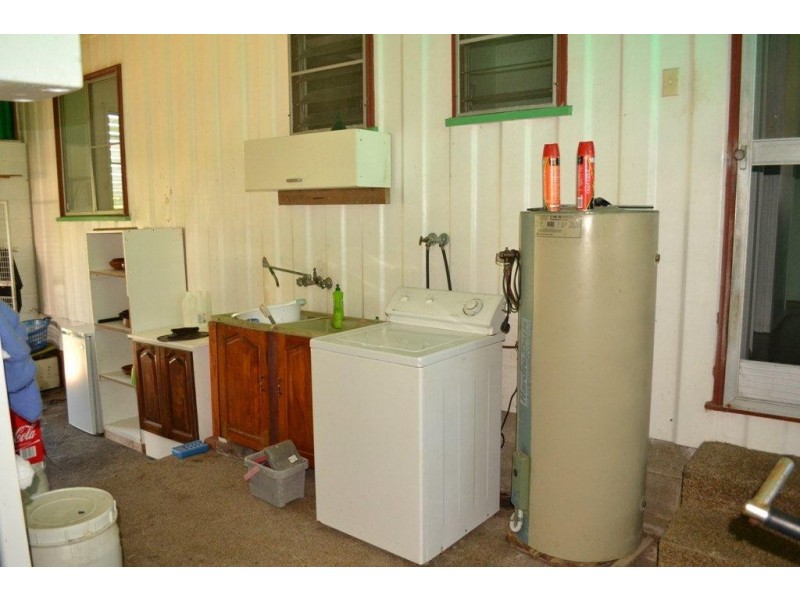 30 Andrews Street, Newell QLD 4873