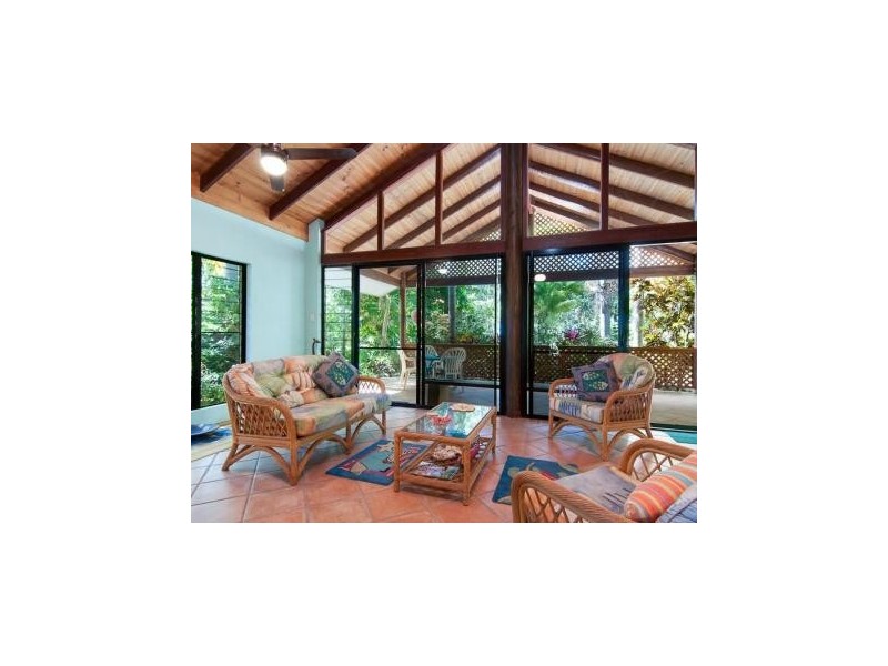36 Esplanade, Wonga QLD 4873