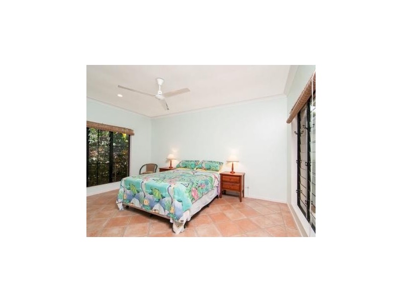 36 Esplanade, Wonga QLD 4873