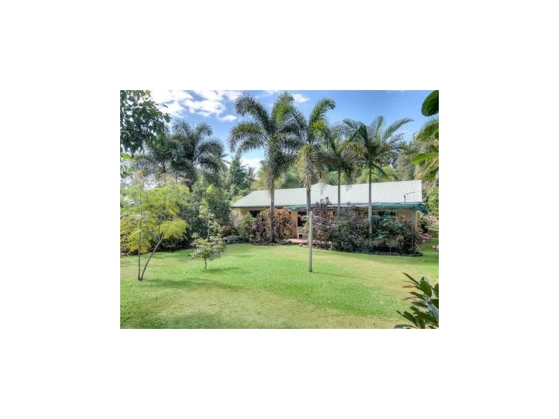 36 Esplanade, Wonga QLD 4873