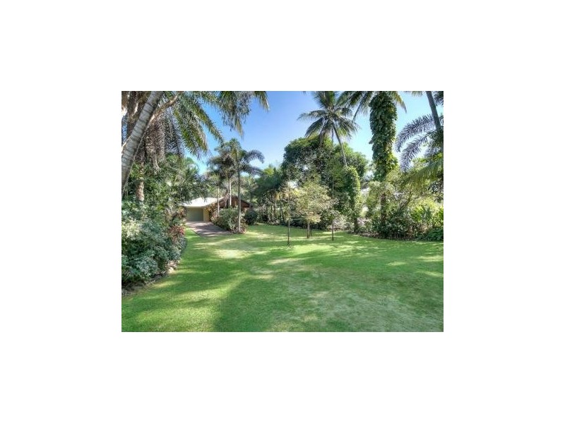 36 Esplanade, Wonga QLD 4873