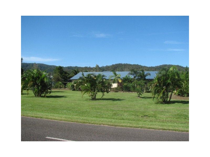 236 Bamboo Creek Road, Miallo QLD 4873