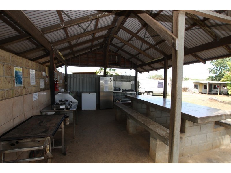 1 Seasame Street, Lakeland QLD 4871