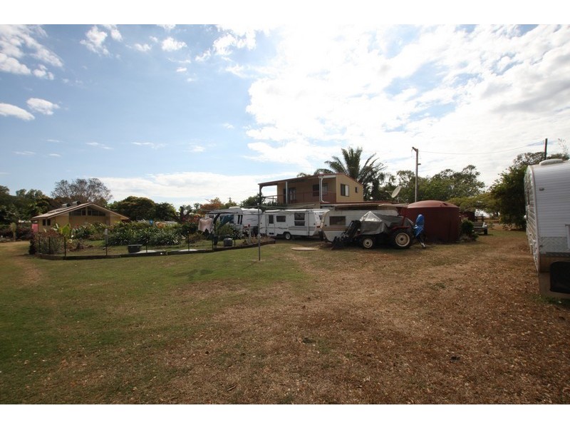 1 Seasame Street, Lakeland QLD 4871