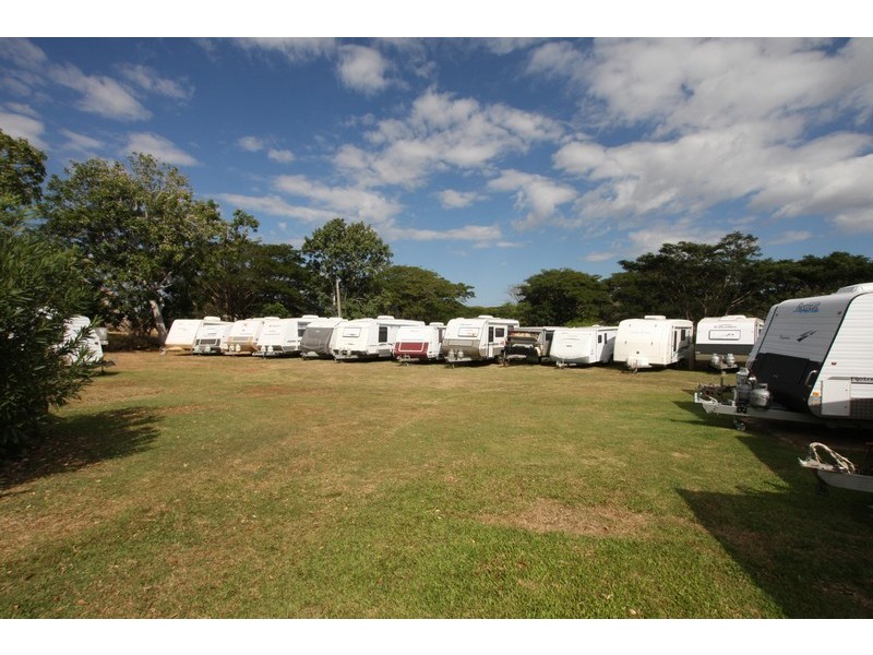 1 Seasame Street, Lakeland QLD 4871