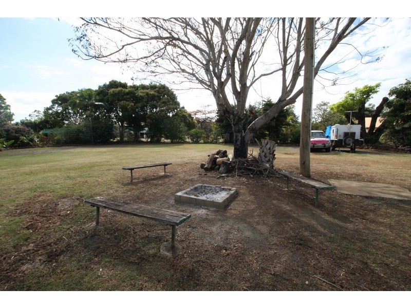 1 Seasame Street, Lakeland QLD 4871