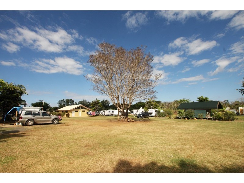 1 Seasame Street, Lakeland QLD 4871