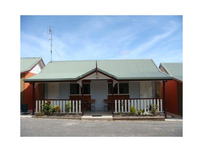 9 Boundary St (Com), Cooktown QLD 4895