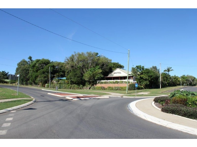 9 Boundary St (Com), Cooktown QLD 4895