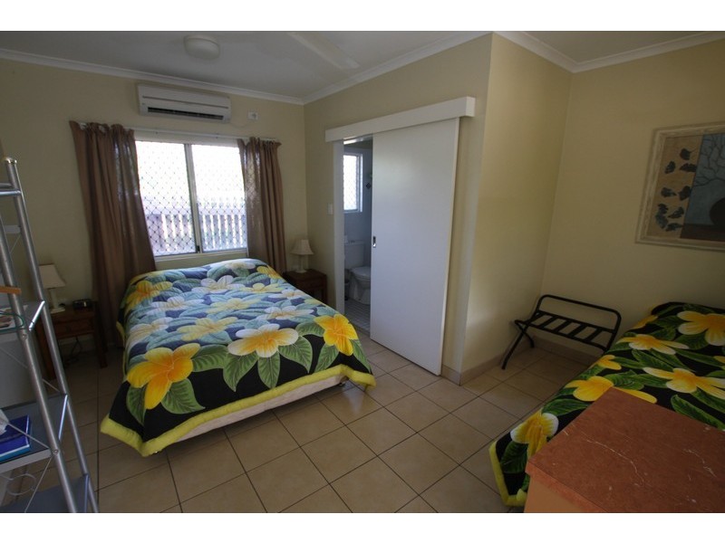 9 Boundary St (Com), Cooktown QLD 4895