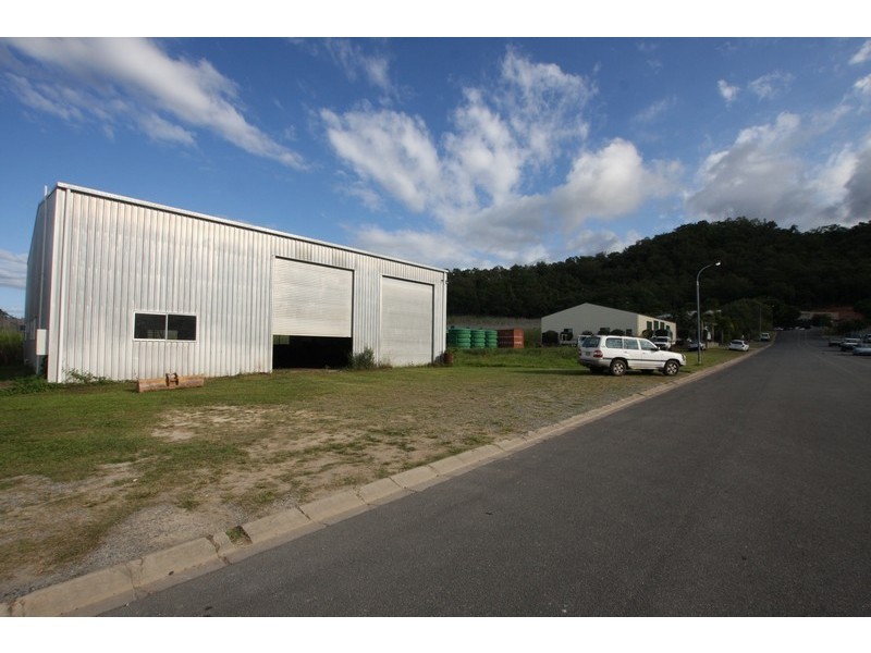 12 Theresa Drive, Mossman QLD 4873