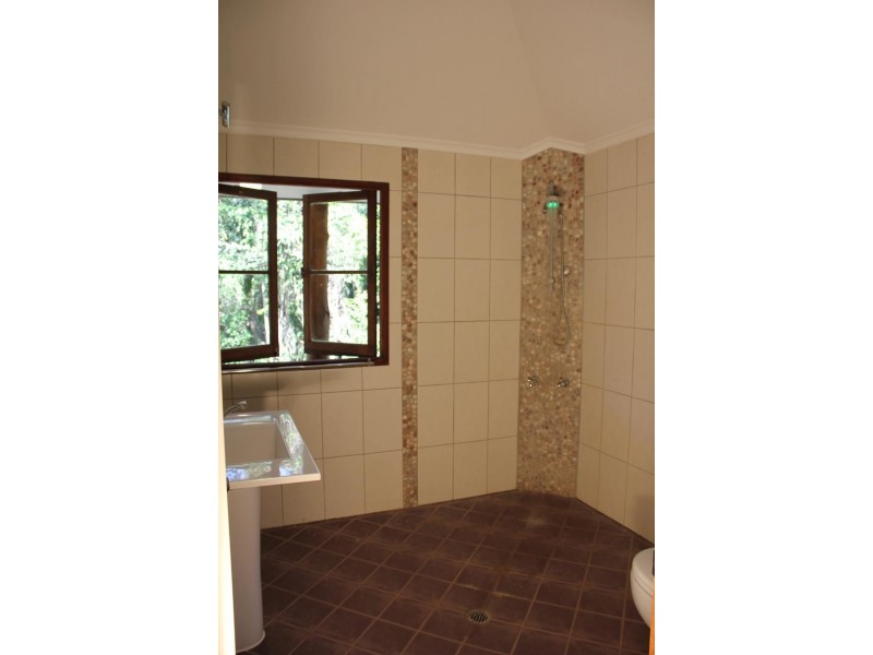 108 Buchanan Creek Rd COW BAY, Daintree QLD 4873