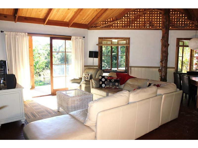 108 Buchanan Creek Rd COW BAY, Daintree QLD 4873