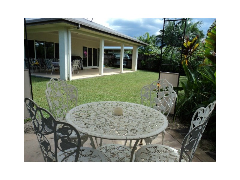 9 Forest Glen Road, Mossman QLD 4873