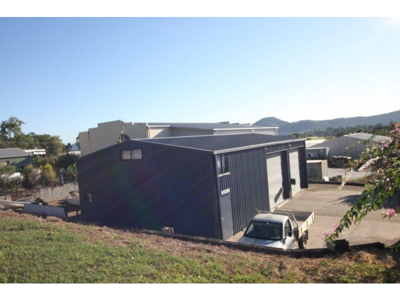 17 Theresa Drive, Mossman QLD 4873